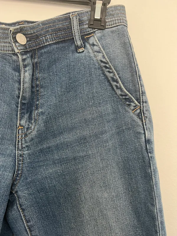 Gap gaucho jean size 26 - Image 4