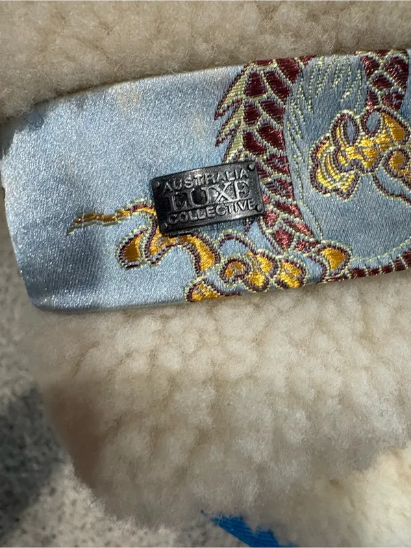 Australia Luxe Collective Blue Satin Sheepskin Slippers Women’s Size 8 - Image 3