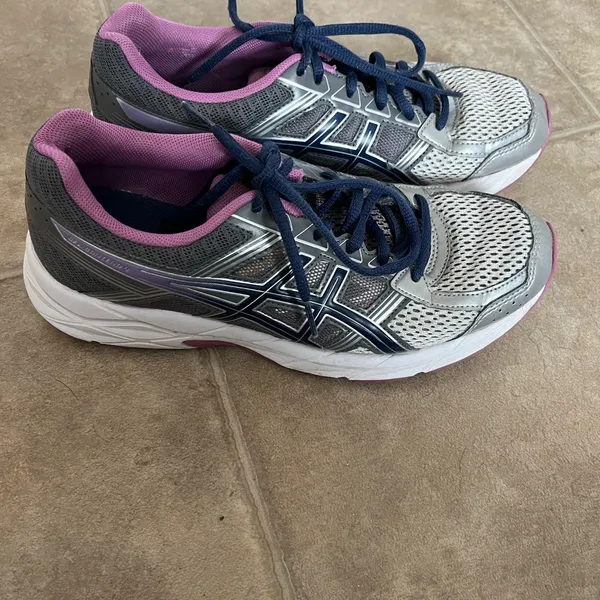 Woman’s Grey and Purple ASICS size 9 - Image 2
