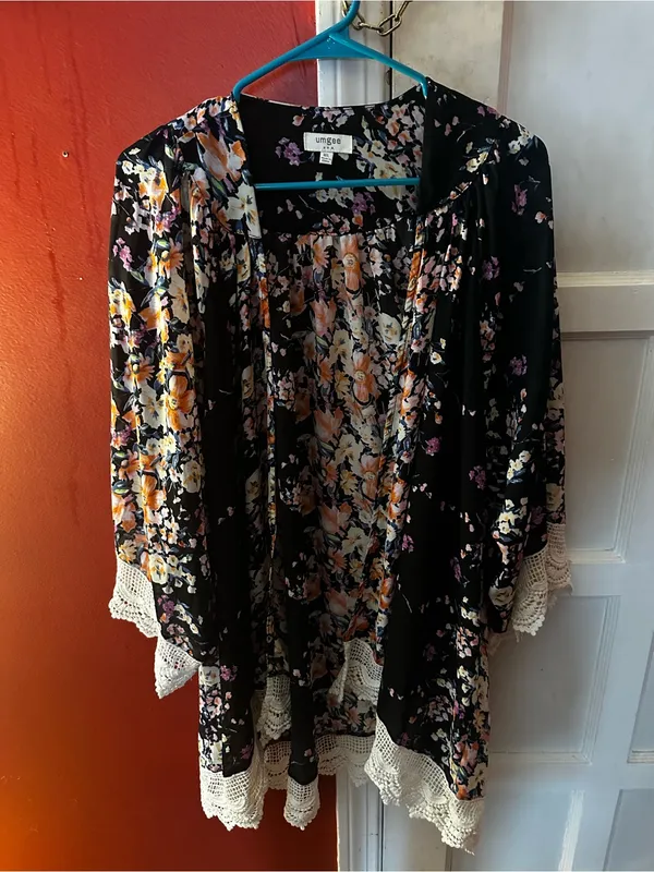Umgee Boho Floral Open Front Kimono Crochet Lace Hem Festival Layering Top - Image 3