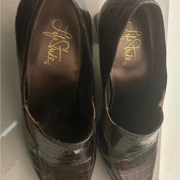Life Stride Sophisticated Brown Crocodile Pattern Loafers 9 1/2 M - Image 6