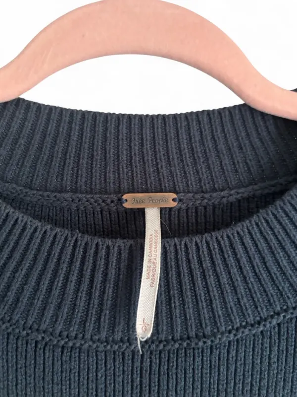 Free People Easy Street Navy and Cream Stripe Crop Pullover Sweater Size L - Image 6