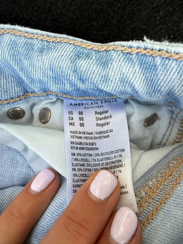 American Eagle Jeans - Image 2