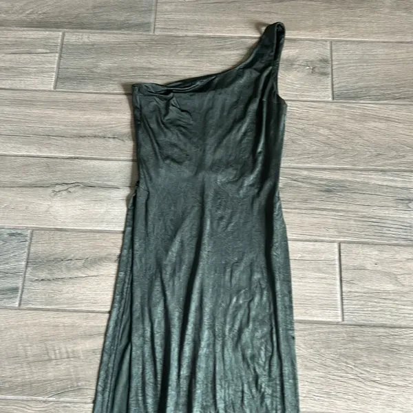 Haus of pink lemonaid one shoulder high slit dress - Image 2