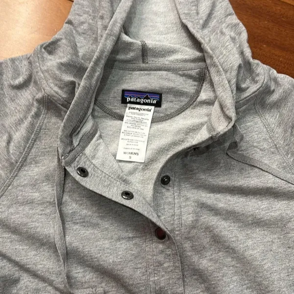 Patagonia Hoodie Womens Gray‎ Ahnya Henley Snap Pullover Sweatshirt S - Image 4