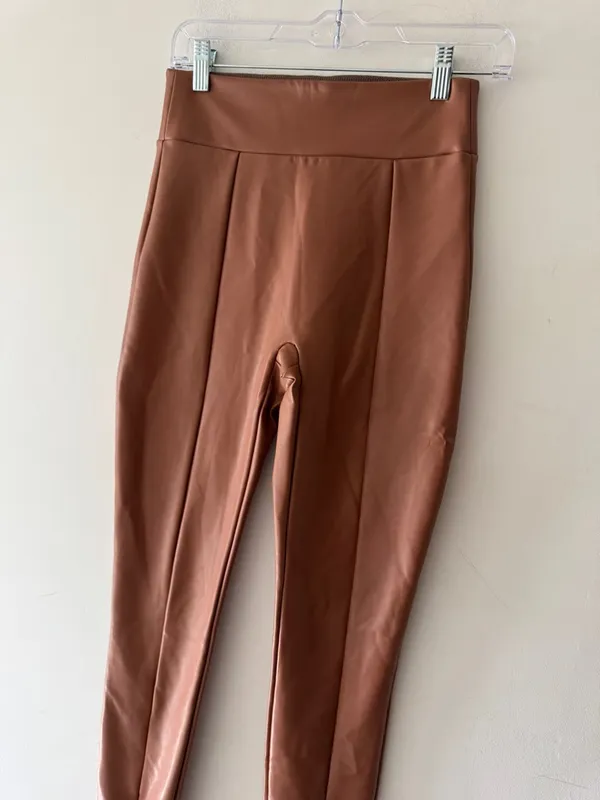 Abercrombie Faux Vegan Leather Leggings Ankle Zip, Camel‎ color - Image 2