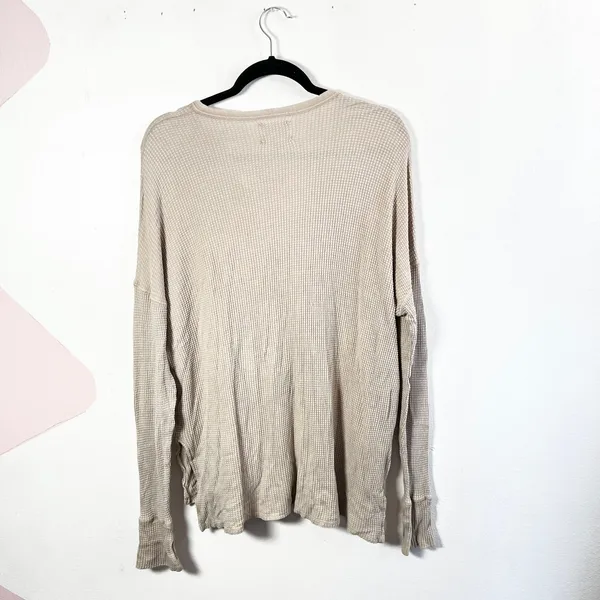 OFFLINE by Aerie Henley Top Size M Beige Waffle Knit Thumbhole‎ Oversized - Image 2