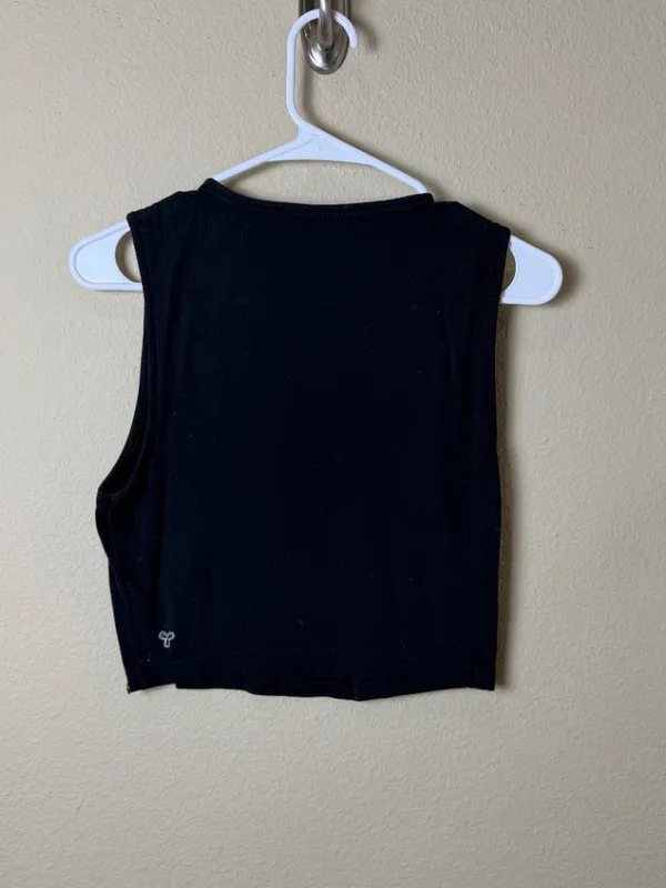 ARITZIA TNA Cropped Black Tank Top Shirt Size Medium Black - Image 6