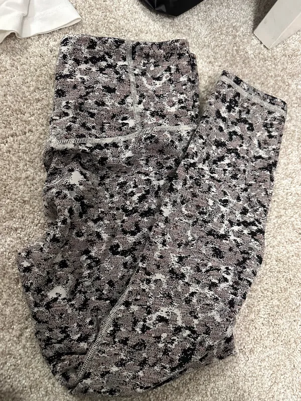 Elation Athleta Leggings 7/8 - Image 3