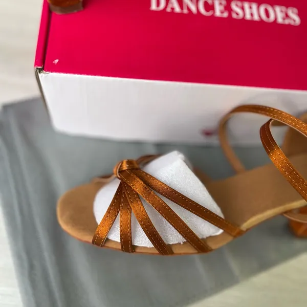 New Elegant Bronze Dance Shoes Size 9 - Image 2