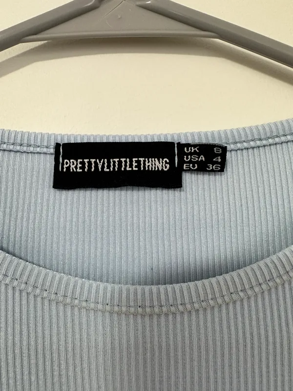 Pretty Little Thing Cropped Long Sleeve Top - Image 5