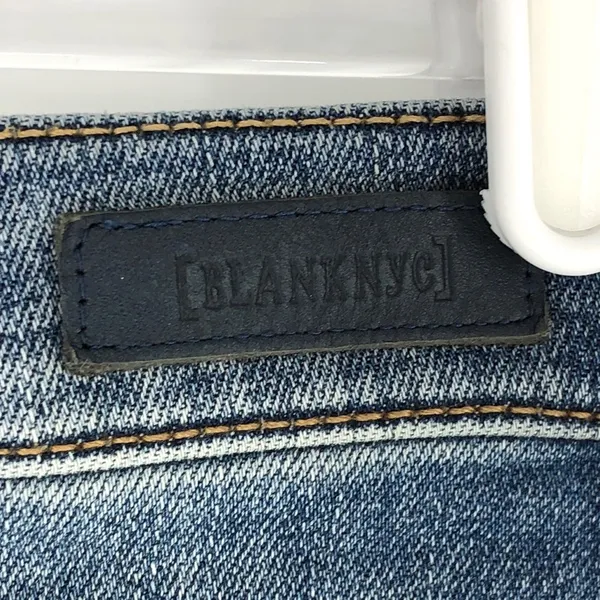 BlankNYC Faded Light Wash Denim Skirt A-Line‎ Raw Hem Mini Skirt Size 25 - Image 7