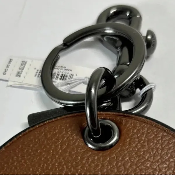 Coach NYC Baseball Keyring fob/ brown leather - Image 4