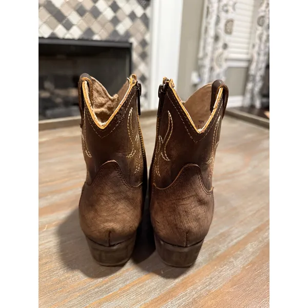 Circle G Tobacco Embroidered Western Ankle Booties Round Toe New 7 Boho‎ - Image 8