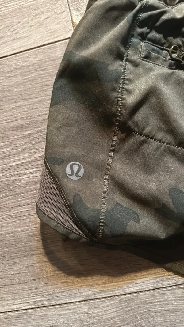Lululemon Hotty Hot 2.5" - Image 2