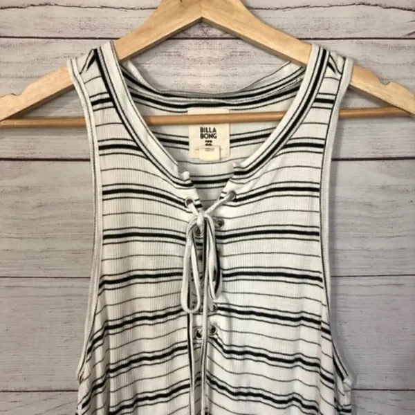 Billabong Let Loose Black & White Lace Up Tank‎ Top L - Image 5