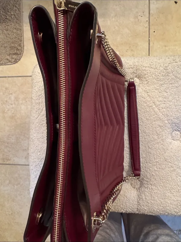 Michael Kors Wine Quilted Chain-Handle Shoulder Bag - Image 5