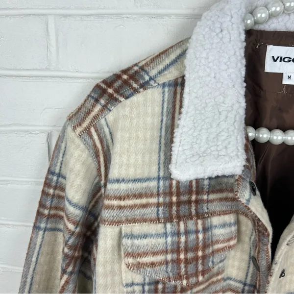 Vigoss Plaid Faux Shearling Collar Crop Trucker Jacket Size M - Image 8