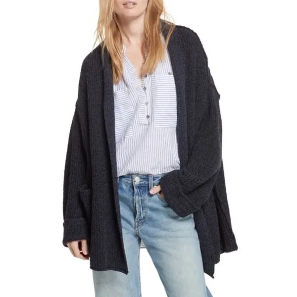 ✨HP✨Free People Low Tide Oversized Cardigan✨ - Image 2