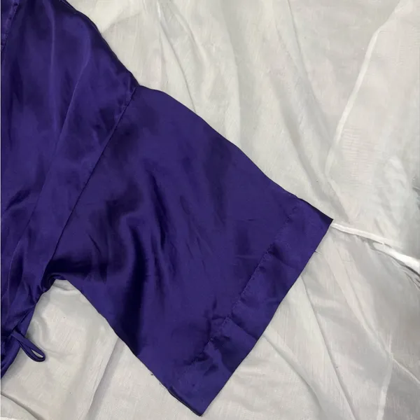 Victoria’s Secret Satin Short Kimono Robe - Image 8