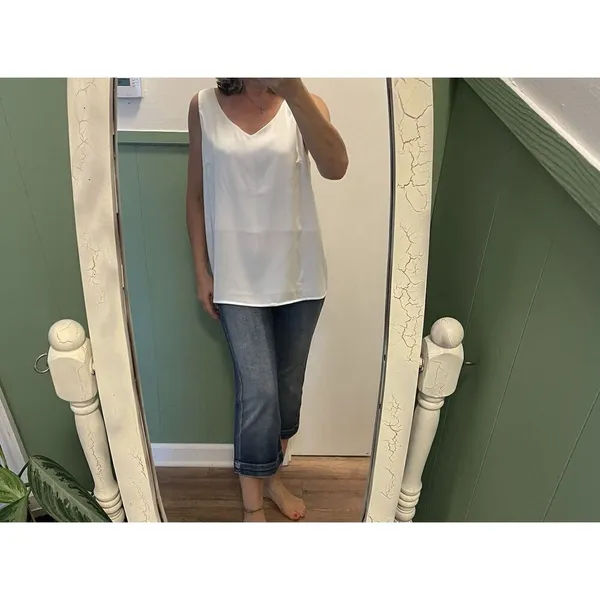 Ekouaer Ivory Satin Tank Top M Sleeveless V Neck Lined Camisole Blouse Elegant - Image 8