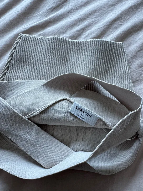 Aritzia Babaton Top - Image 3