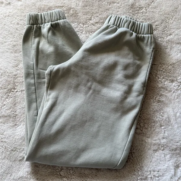 Brandy Melville John Galt Rosa sweatpants - Image 3
