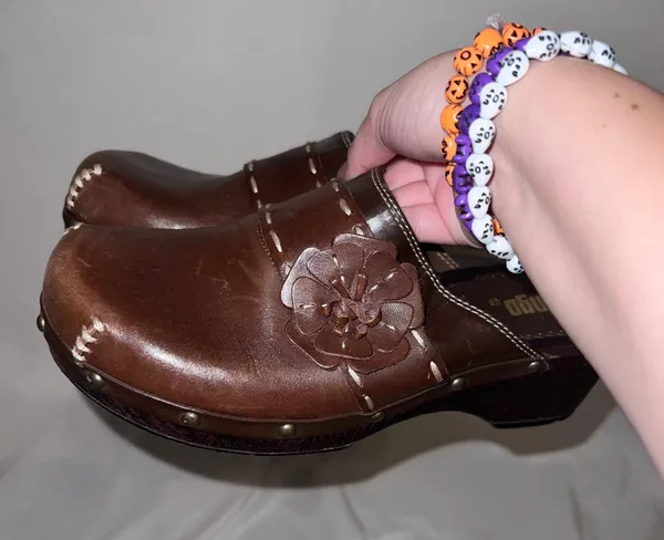 Bongo Y2K Brown Leather  Open Clogs - Image 3