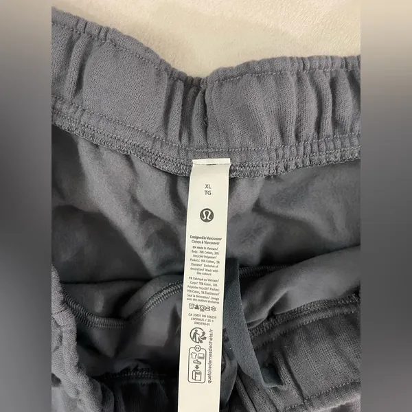 Lululemon NWT Scuba Mid Rise Oversized Fleece Joggers Graphic Solar Grey Size XL - Image 12