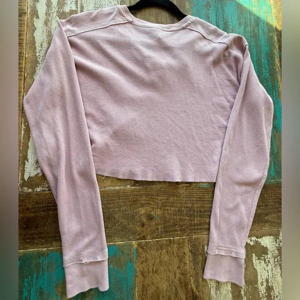 Wild Fable Light Pink Long Sleeve Crop Top - Image 5