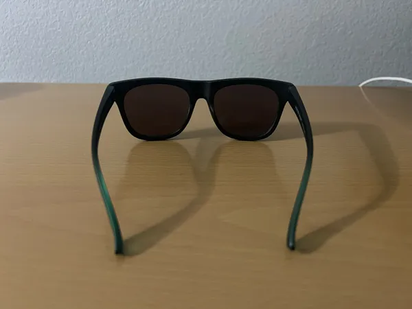 Foster Grant Sunglasses - Image 2