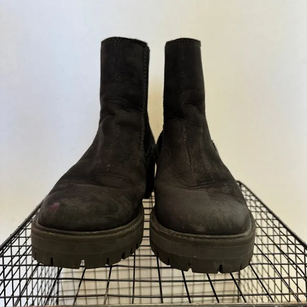 Timberland Courmayeur Valley Chelsea Black Nubuck Lug Boots A1J66 Women’s 9 - Image 8