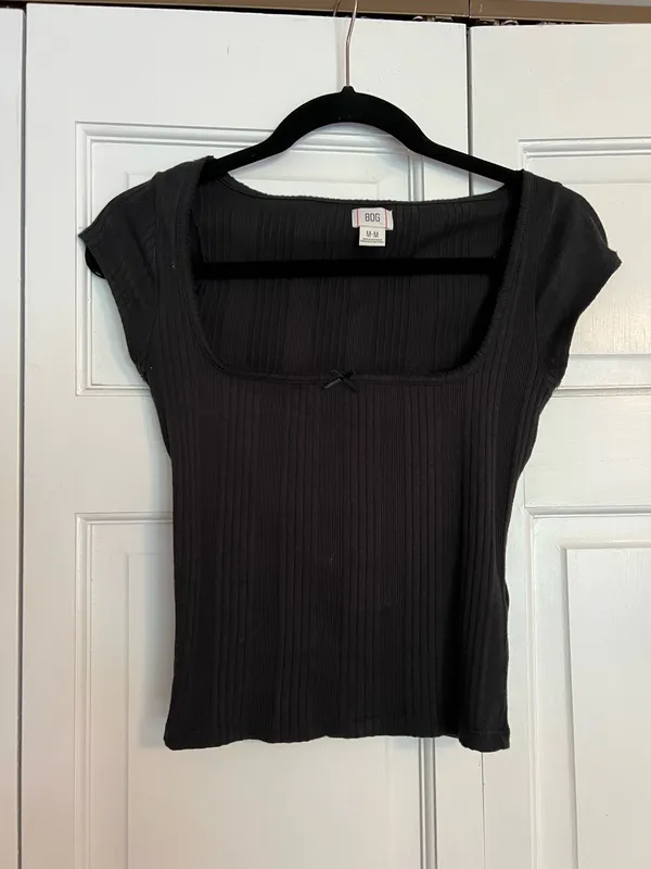 Urban Outfitters Black ribbed tank top with square neckline and bow detail - Image 2