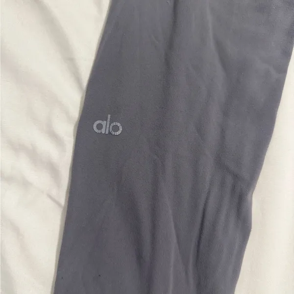 Bundle Sale!5Pcs Alo,Nike,ASICS,Sport Bra and Leggings,Yoga Top Good price - Image 4