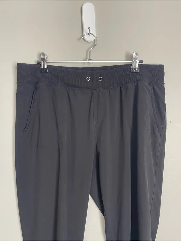 ATHLETA Black Jogger Pants Sz 10 - Image 2
