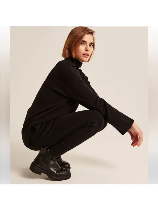 Abercrombie & Fitch 90s Sweater Jogger Pants - Image 7