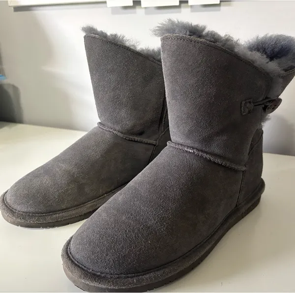 BEARPAW Boots - Image 2