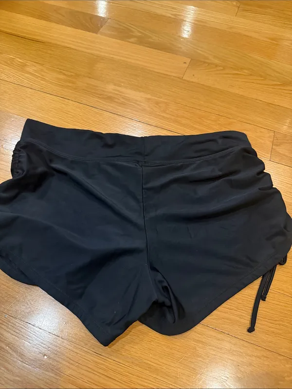 Unbranded black swim shorts size large. - Image 7