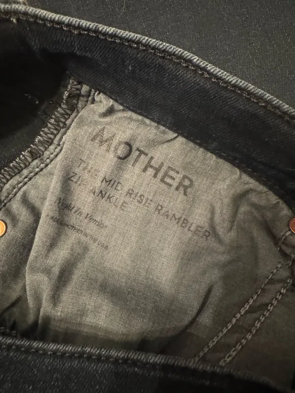 MOTHER Size 26 Dark Denim Jeans Mid Rise Rambler Ankle - Image 4