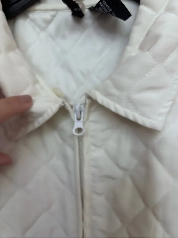 New Directions White Quilted Sleeveless Zip Vest - Image 5