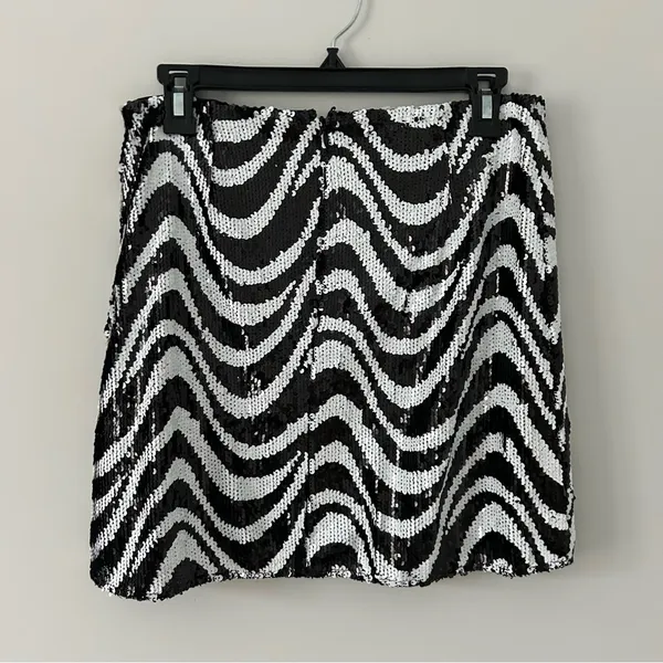 Anthropologie Hutch Black White All Sequin Groovy Wave A Line Mini Skirt M - Image 2