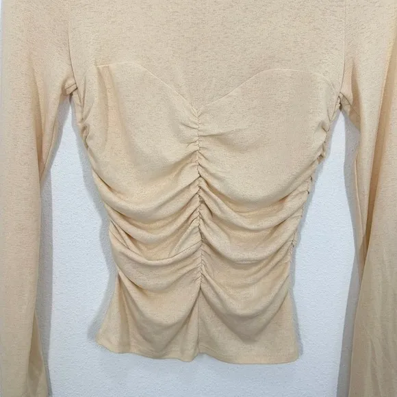 ASTR The‎ Label Buttercream Ruched Bust Long Sleeve Top Womens XS - Image 4