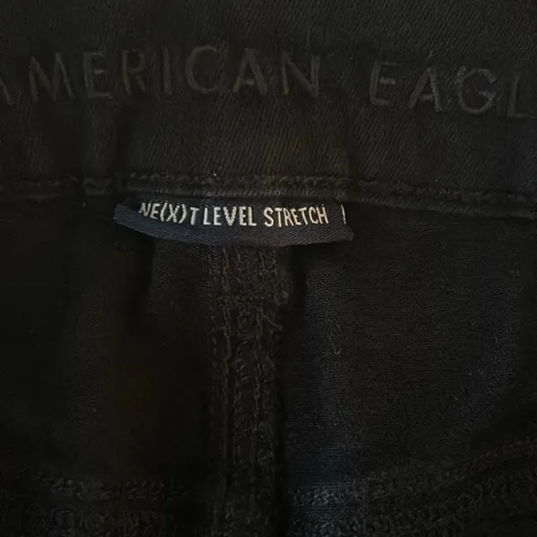 AMERICAN EAGLE Shorts Women’s Size 8 AE NE(X)T LEVEL STRETCH Mid Rise Shorts - Image 9