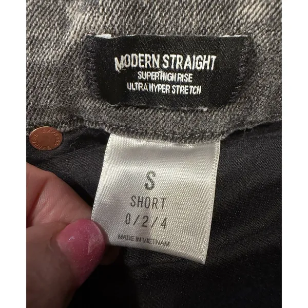 Express grey super Ultra stretch modern straight high rise jeans Small 0/2/4 - Image 7