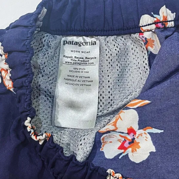 Patagonia XS Barely Baggies Shorts Swim Blue Floral Pockets DWR Beach Surf Sport - Image 7