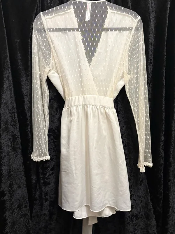 Flora Nikrooz Showstopper Satin Ivory Robe - Image 2