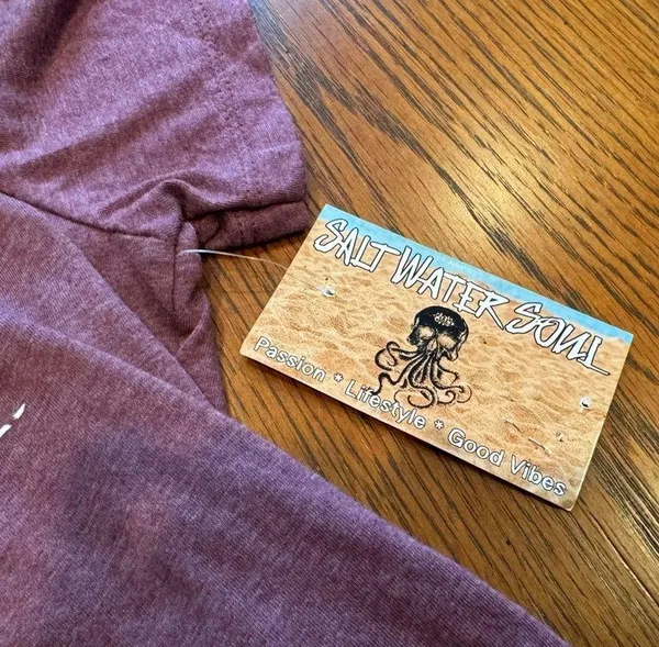 Nwt Womens Maroon Salt Water Soul Tee Shirt Large - Image 4