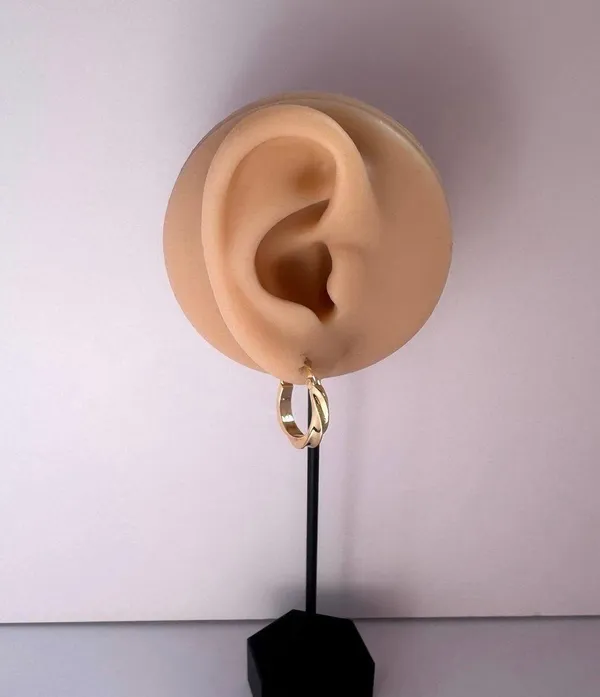 Small Twisted Gold Hoop Earrings for Women - Image 5