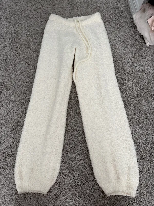 Skims fluffy joggers  - Image 6
