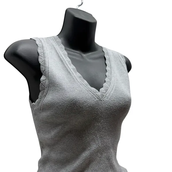 Catherine Malandrino Grey Ribbed Knit Scalloped V-Neck Tank Top - Image 2